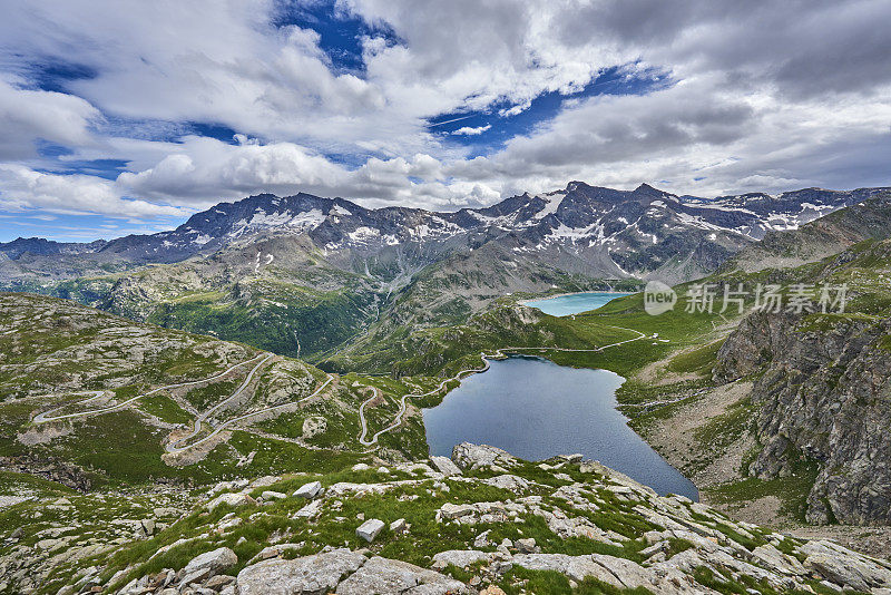 高山湖泊