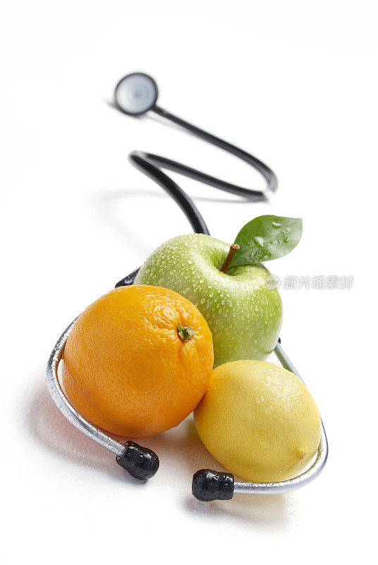 听诊器和水果
