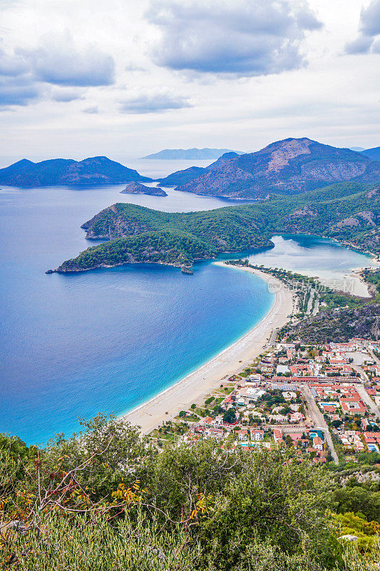 在冬天，Oludeniz。