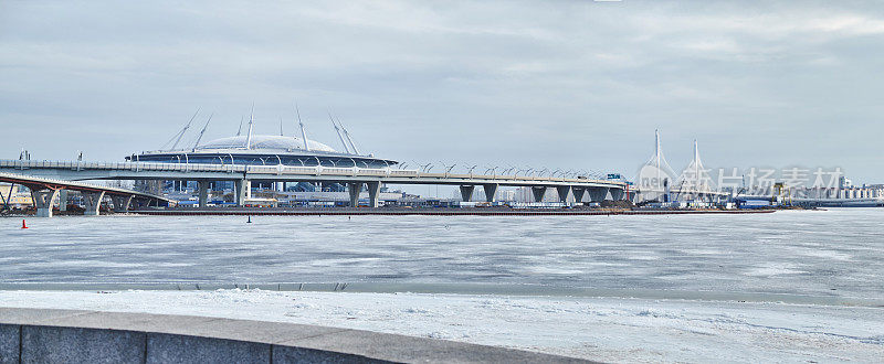 圣彼得堡足球场全景。