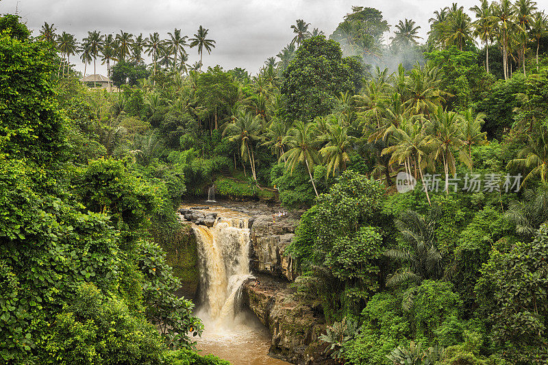 瀑布瀑布，印度尼西亚巴厘岛
