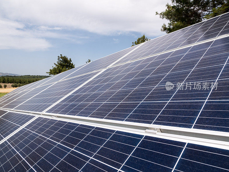 太阳能电池板领域，环保电力生产，可持续可再生能源