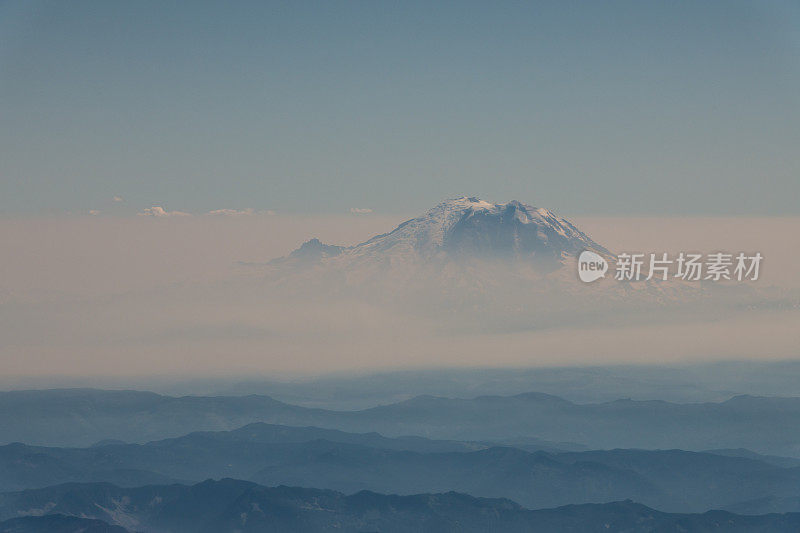 雷尼尔山