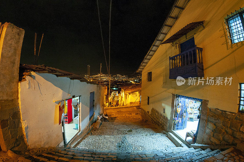 秘鲁库斯科夜晚的街景