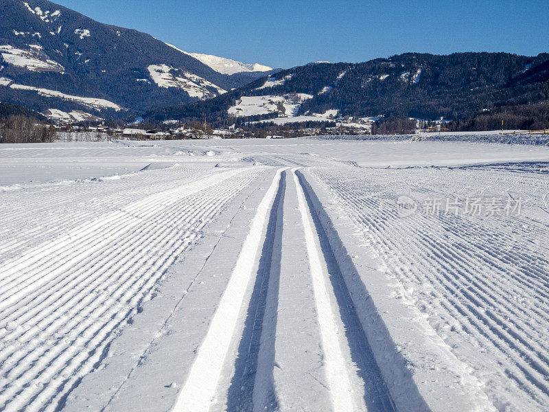 越野滑雪坡