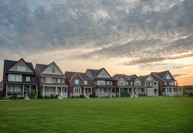 在GTA(大多伦多地区)，加拿大的新单一家庭住宅