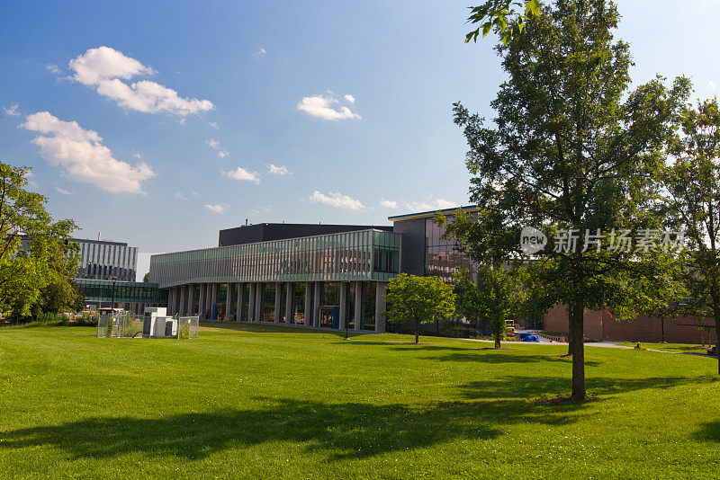 互连的新学术建筑-滑铁卢大学，加拿大
