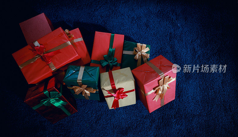 各种礼盒或礼品盒，新年庆祝，生日快乐礼盒