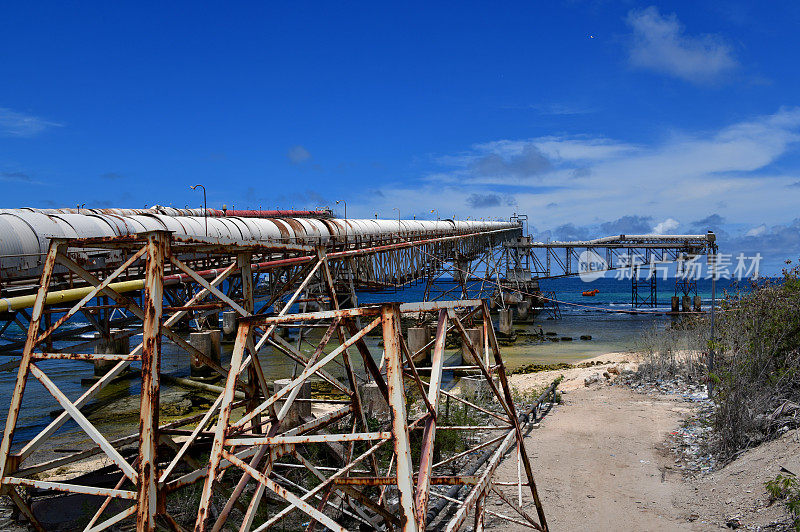 瑙鲁磷酸盐悬臂-生锈的传送带，爱沃，瑙鲁港