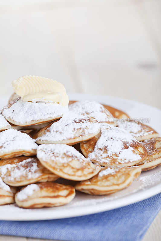 荷兰食物:“Poffertjes”或小煎饼