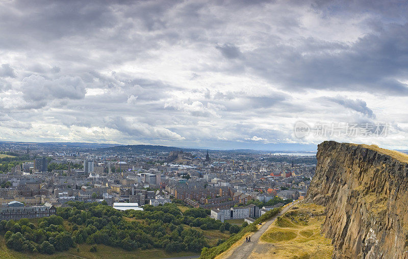 爱丁堡和索尔兹伯里岩