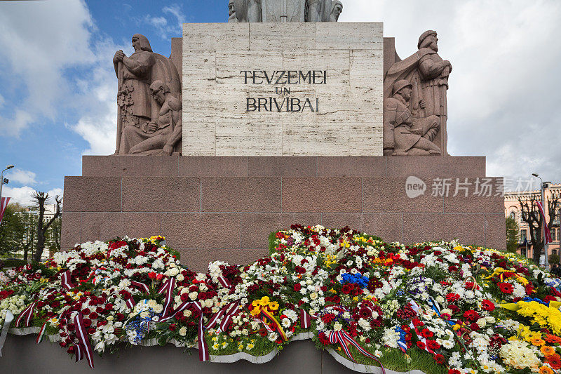 拉脱维亚自由纪念碑