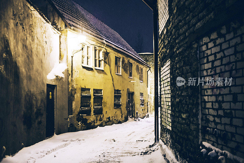 塔林老城的冬夜。