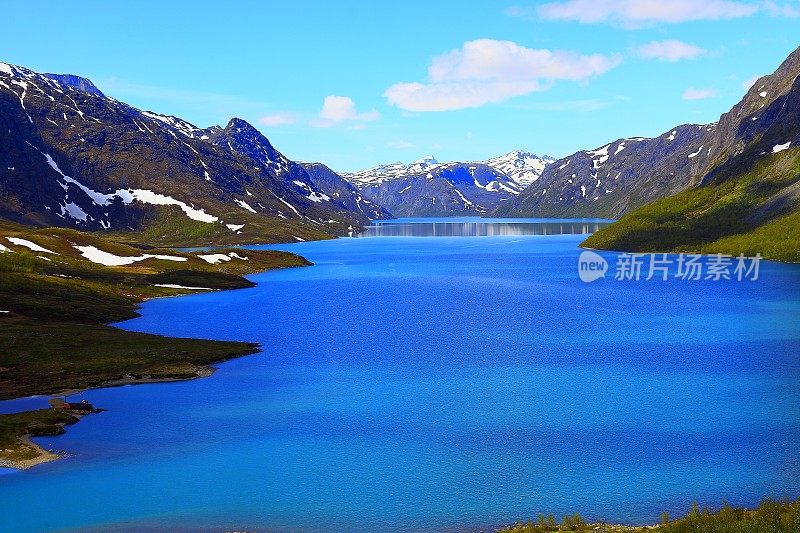 挪威约顿海门-北欧国家，绿松石色的Gjende湖
