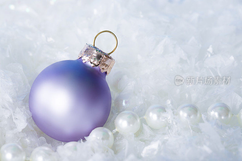 圣诞背景白色，紫色和银色
