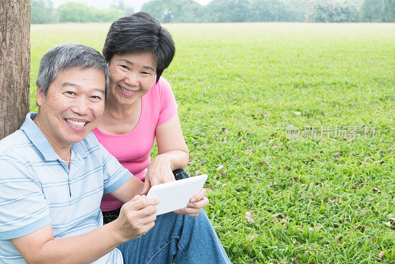 幸福的老夫妇