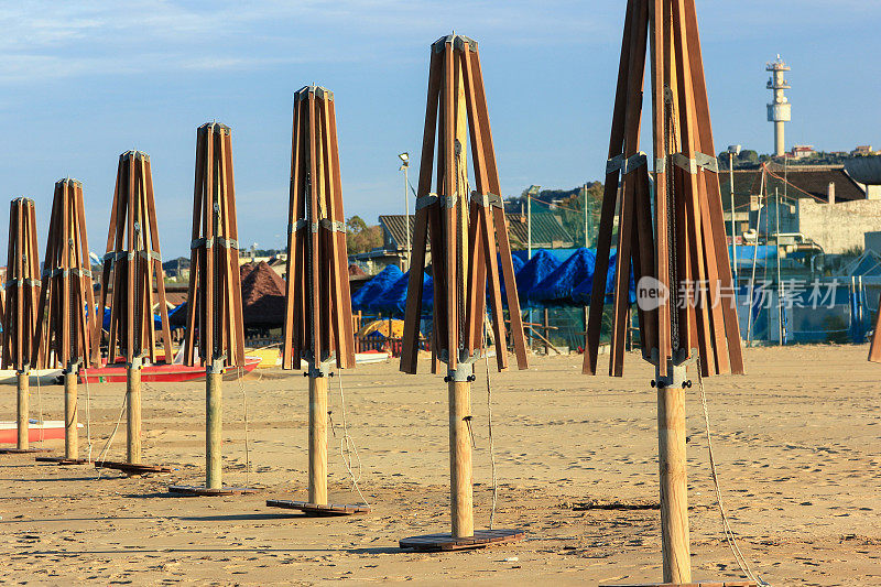 折叠沙滩伞