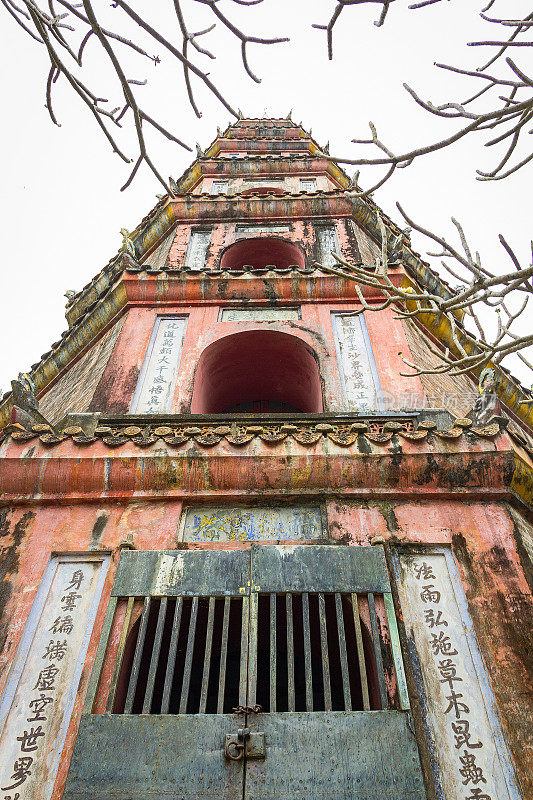 越南顺化天目塔上的高塔