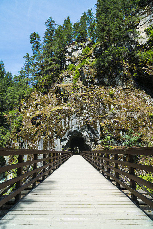 奥赛罗隧道4号隧道，位于加拿大不列颠哥伦比亚省的科基哈拉峡谷省级公园