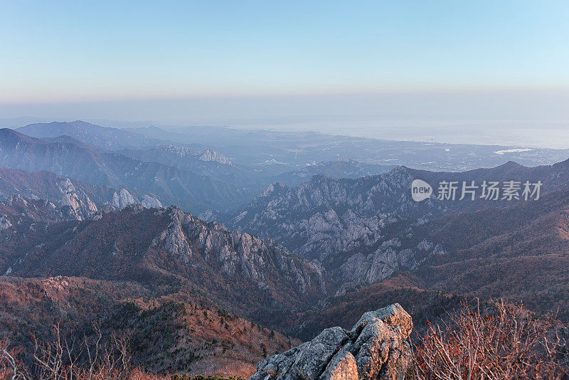 雪山国家公园的黎明