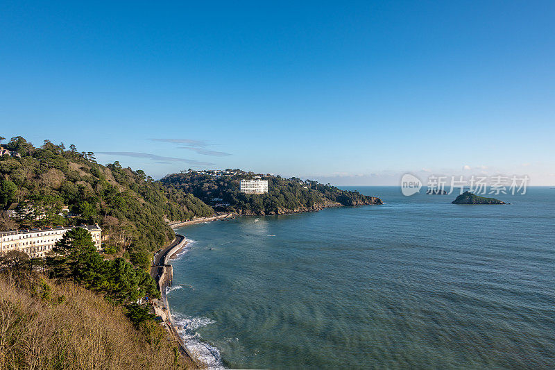 托贝的米德富特海滩和海岸线