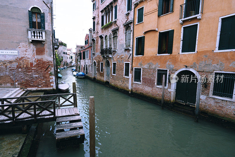 清晨意大利威尼斯的运河