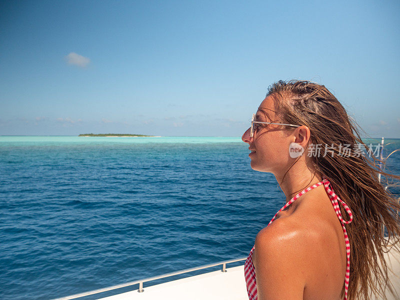 女人喜欢豪华的海上旅行