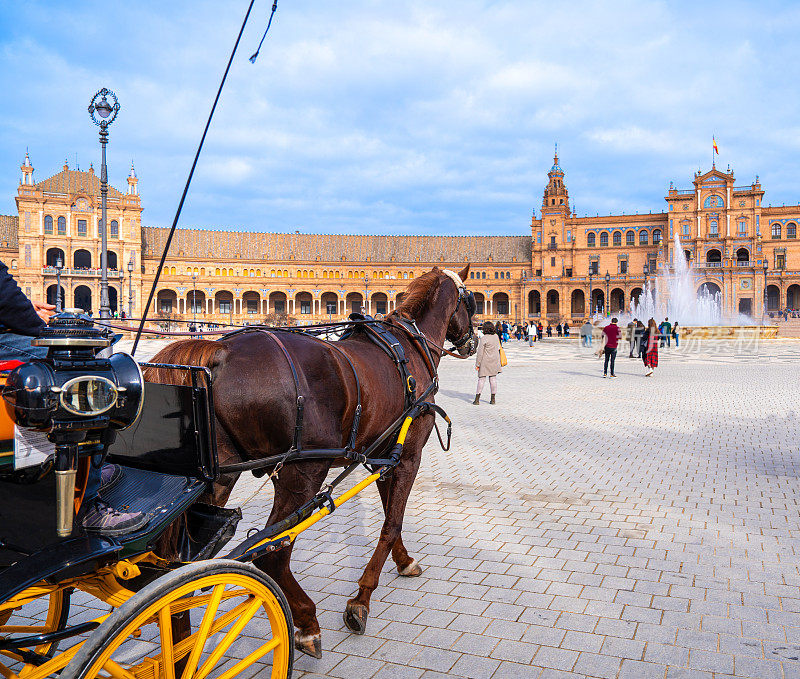 西班牙安达卢西亚的塞维利亚广场España有马车