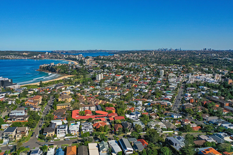 澳大利亚悉尼北部海滩地区的淡水、昆斯克利夫和曼利全景无人机鸟瞰图
