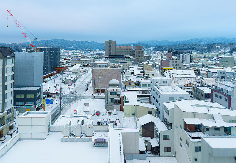 日本高山市的雪村