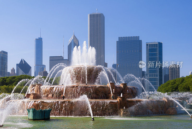 伊利诺伊州芝加哥格兰特公园的白金汉喷泉