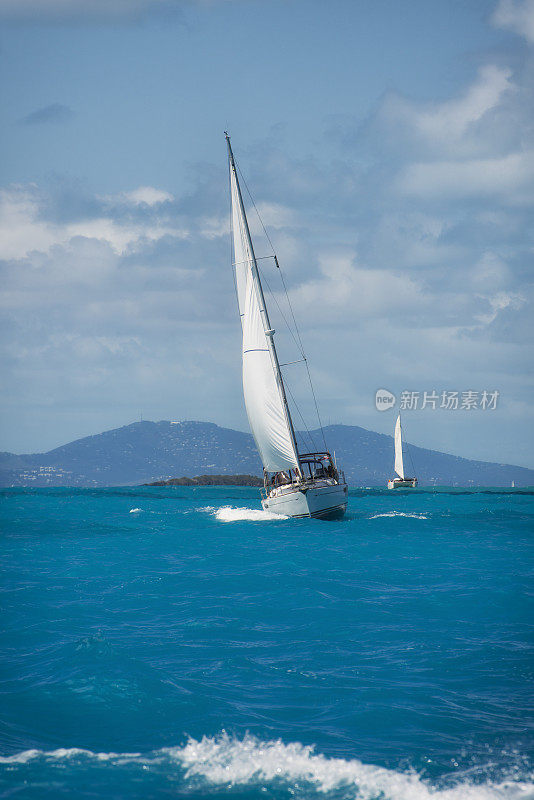 在加勒比海航行