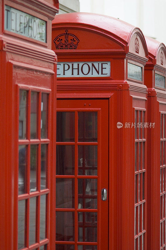 鲜红色电话亭