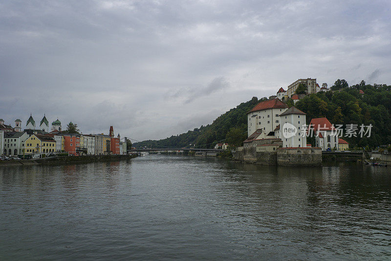 从多瑙河看德国帕绍市