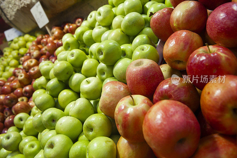 以色列耶路撒冷市场上的新鲜苹果