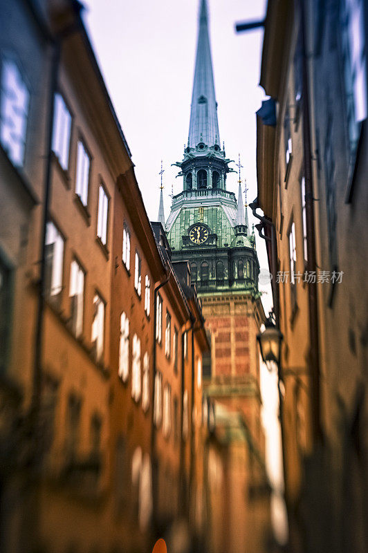 斯德哥尔摩的老胡同和大教堂