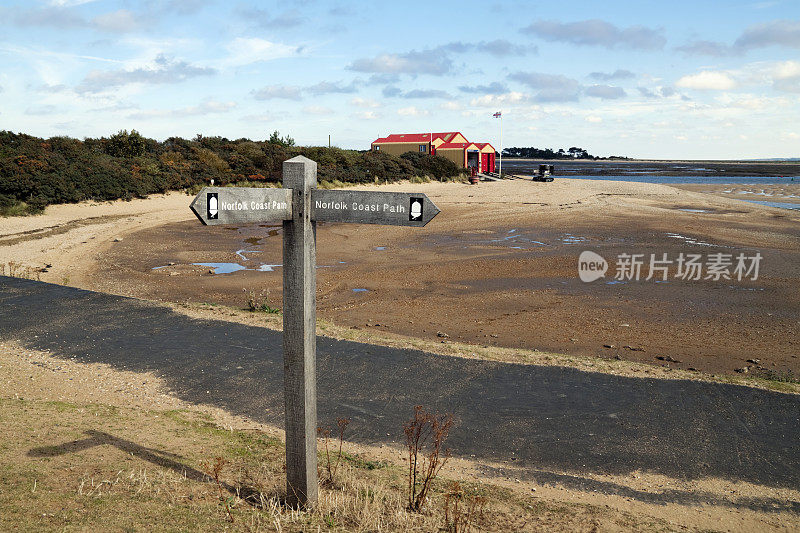 诺福克海岸路标和威尔斯救生艇屋