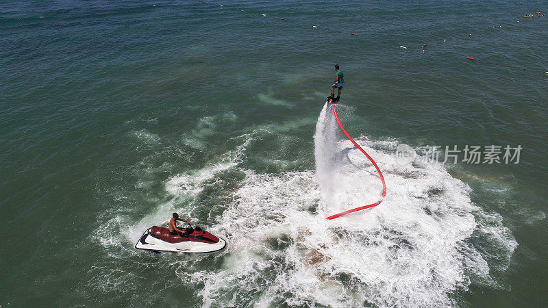 表现在Flyboard