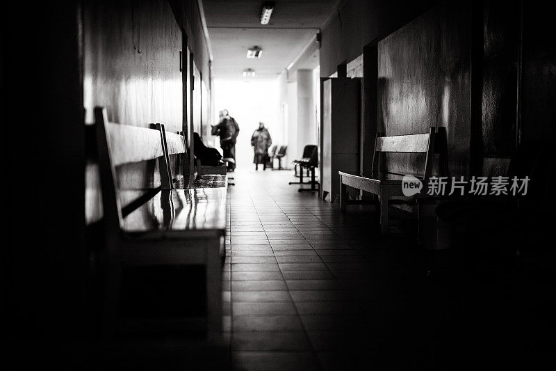 医院里的散焦走廊