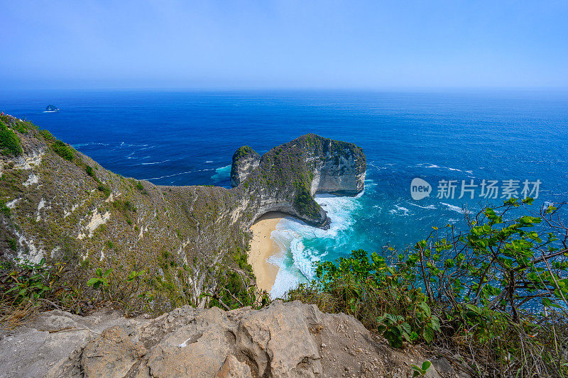 巴厘岛努沙佩尼达岛的曼塔湾或克林金海滩