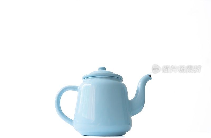 金属制成的蓝色茶壶