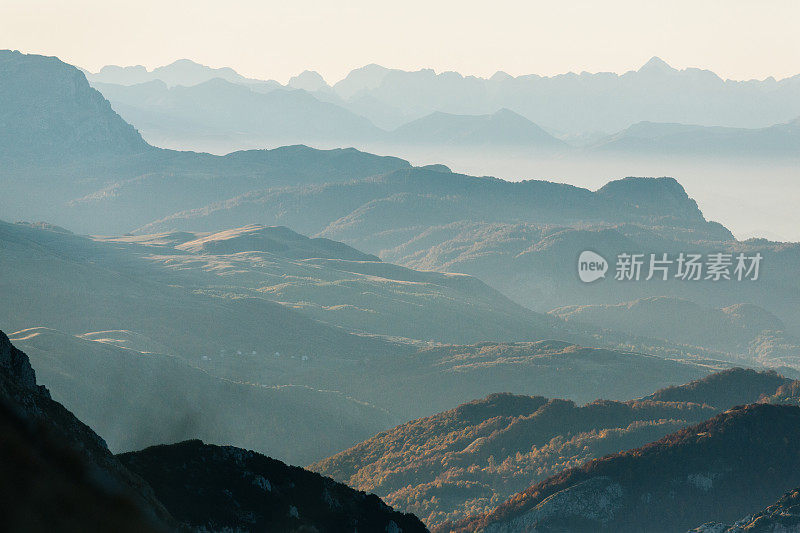 鸟瞰山景