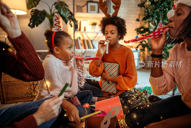 和家人在一起的时候，新年和圣诞节是最美好的