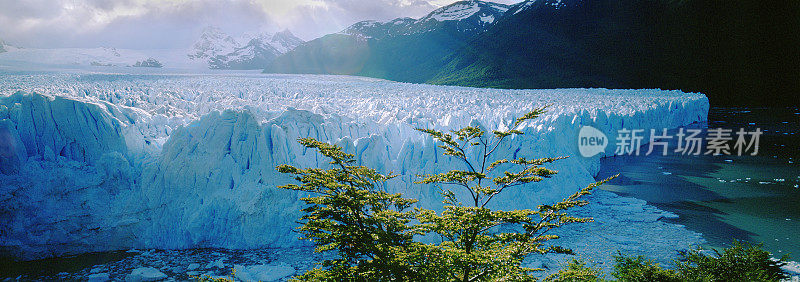 冰川全景
