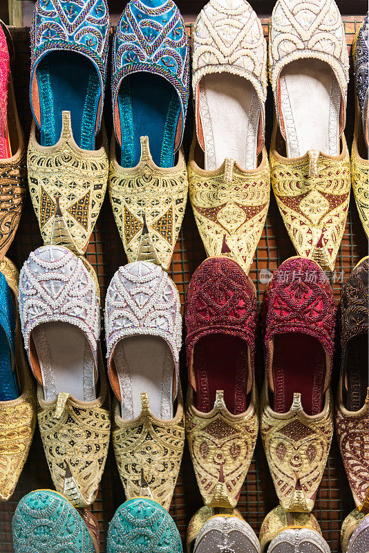 阿拉伯的鞋子