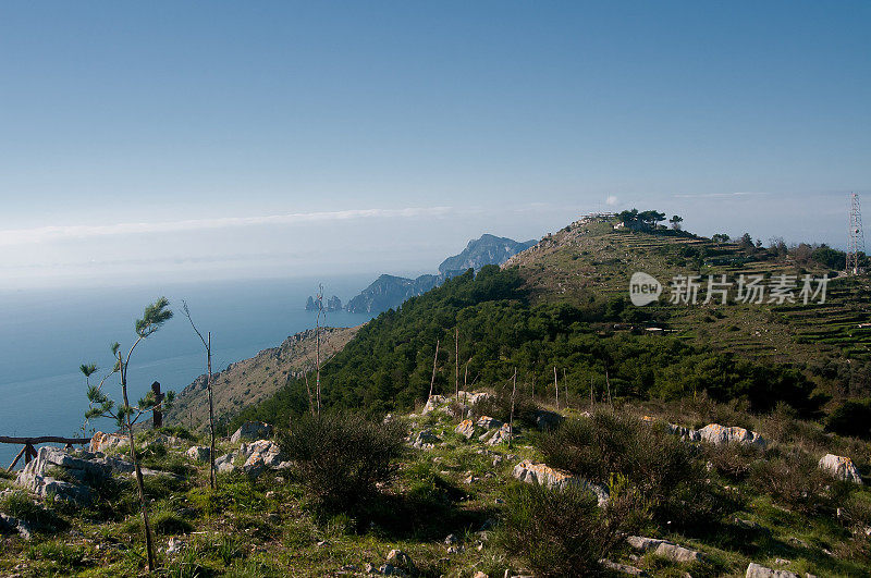 伦布伦斯-视图点圣科斯坦佐-索伦托海岸