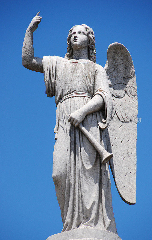 天使雕像在雷克莱塔公墓，布宜诺斯艾利斯，阿根廷