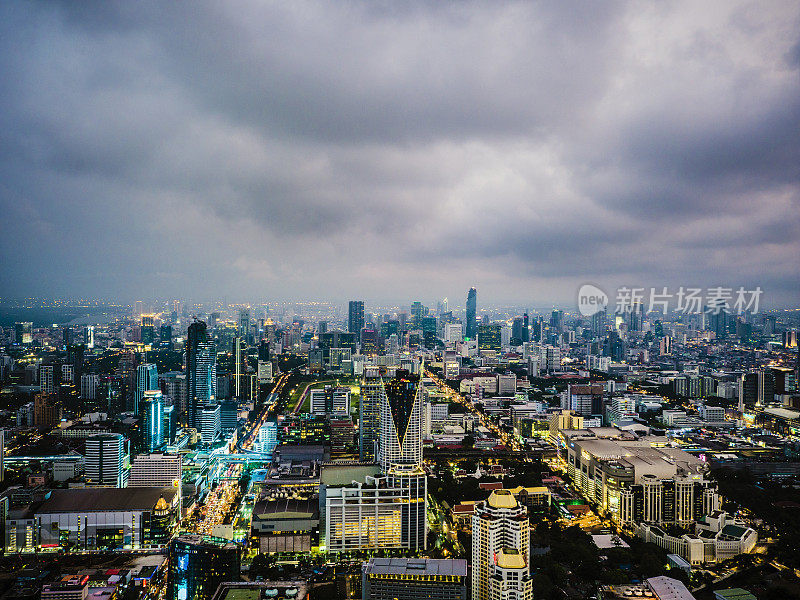 曼谷在黄昏的城市风景泰国