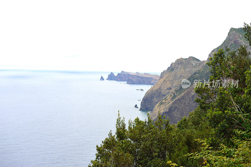 马德拉岛北海岸-向东方向