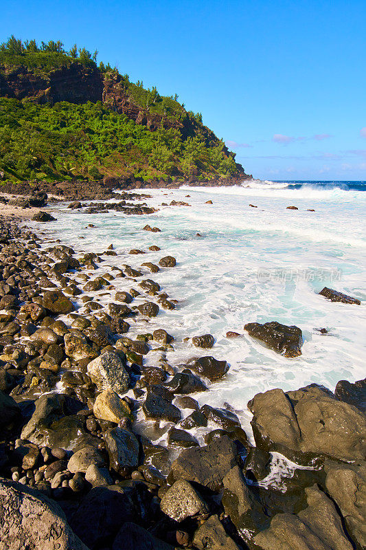 格兰德・安斯海滩，早晨的火山岩，留尼汪岛